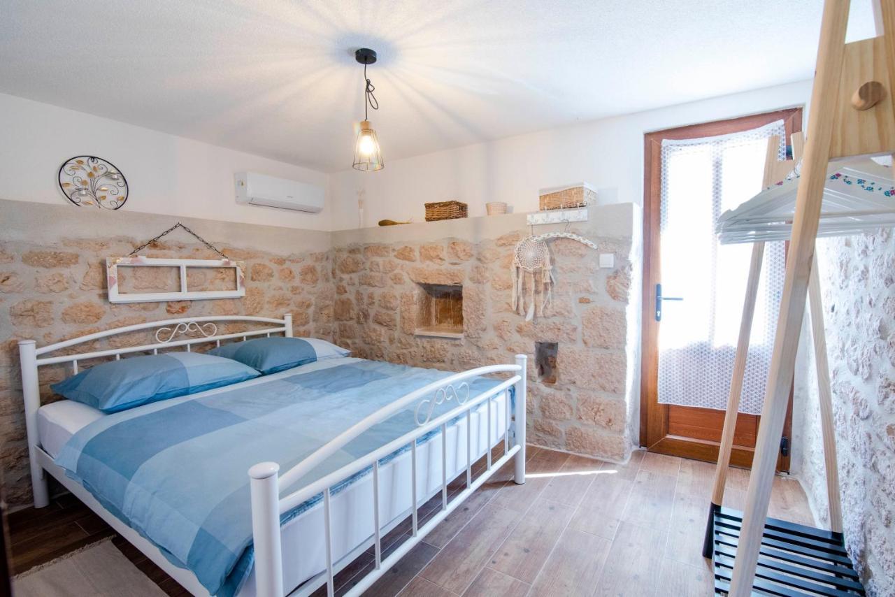 Villa Vita Trilj エクステリア 写真