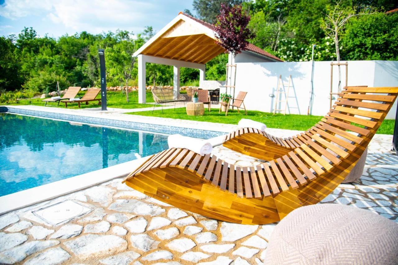 Villa Vita Trilj エクステリア 写真