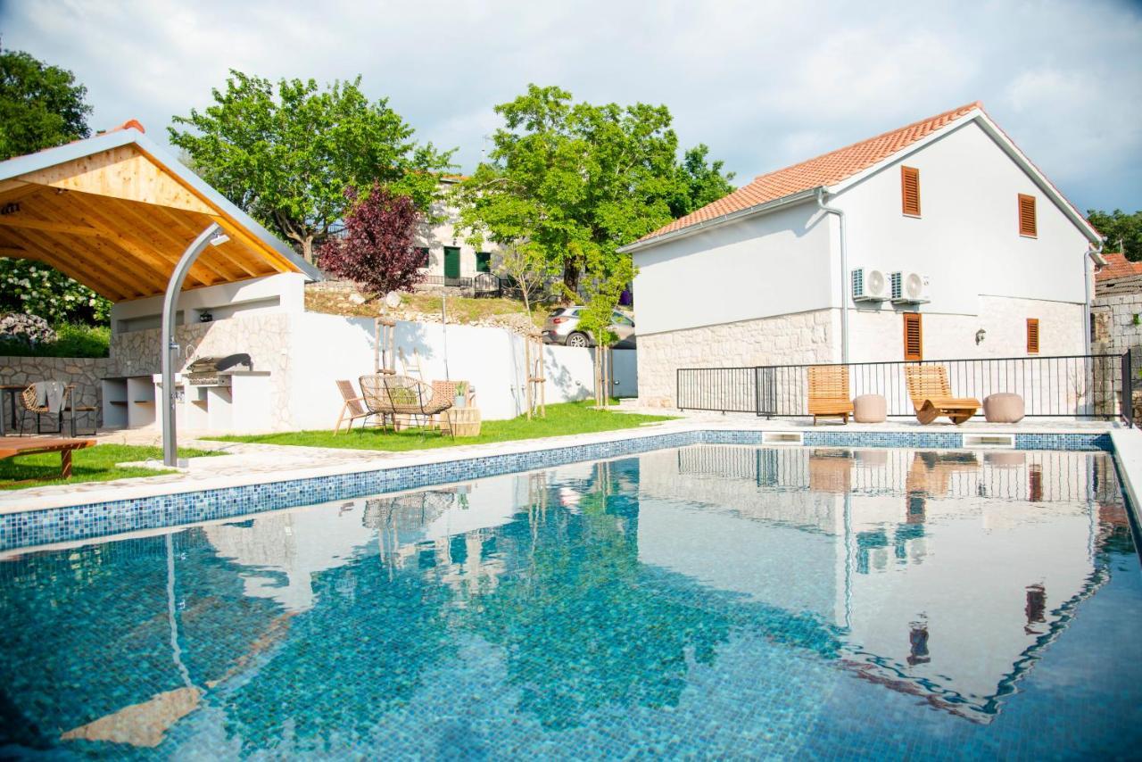 Villa Vita Trilj エクステリア 写真