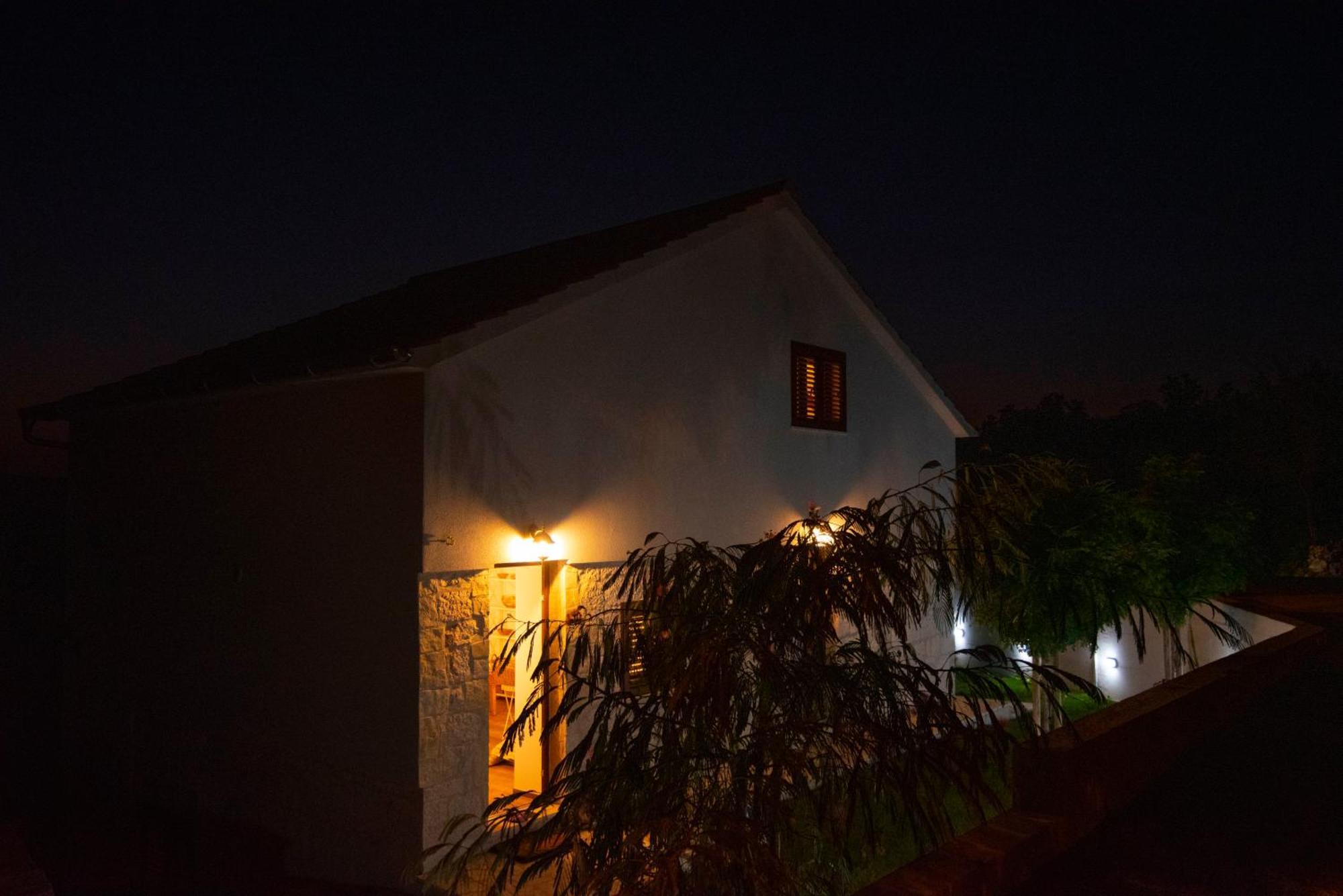 Villa Vita Trilj エクステリア 写真