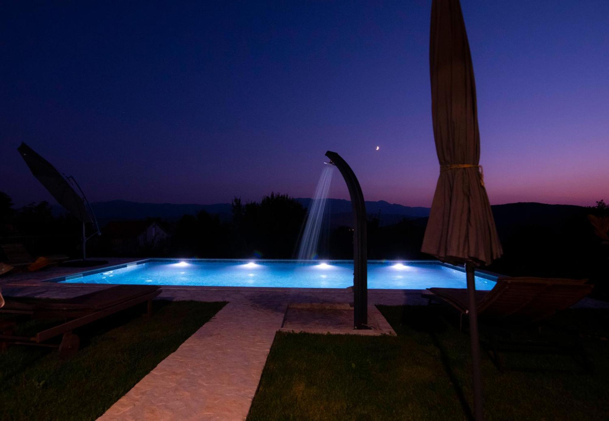 Villa Vita Trilj エクステリア 写真